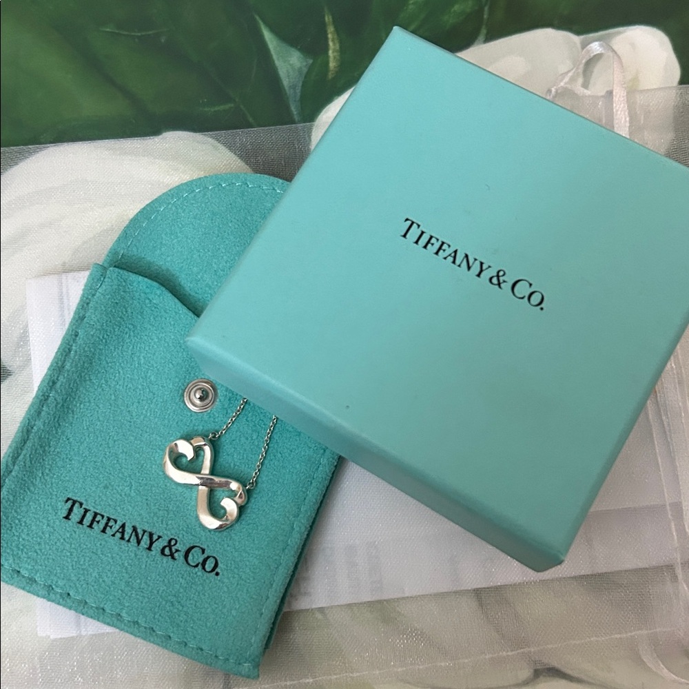 Tiffany & Co. Paloma Picasso Silver Infinity Heart Pendant Necklace